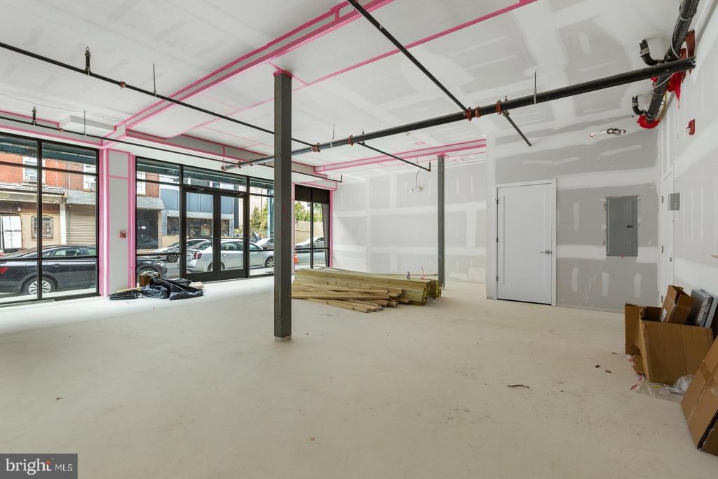 2119 N FRONT ST, Philadelphia, PA 19122