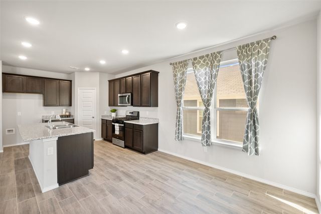 2800 Brittlebush Drive, Fort Worth, TX 76108