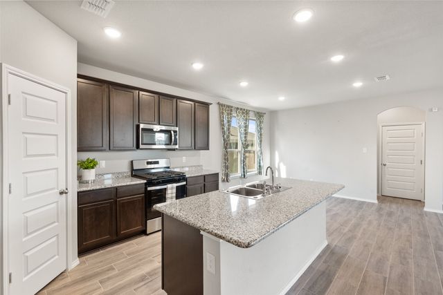 2800 Brittlebush Drive, Fort Worth, TX 76108