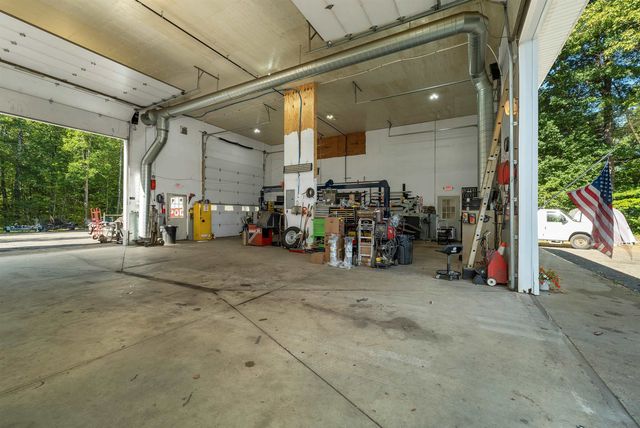92 Route 236, Berwick, ME 03901