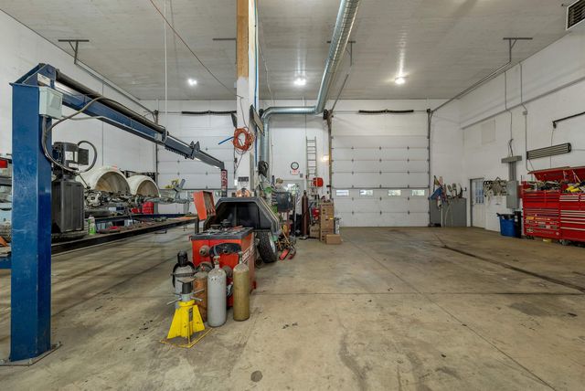 92 Route 236, Berwick, ME 03901