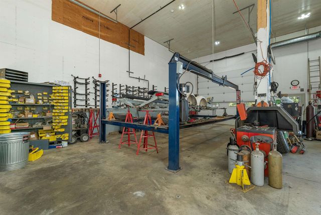 92 Route 236, Berwick, ME 03901