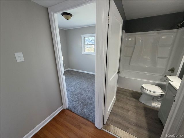 22301 Lange Street, St. Clair Shores, MI 48080