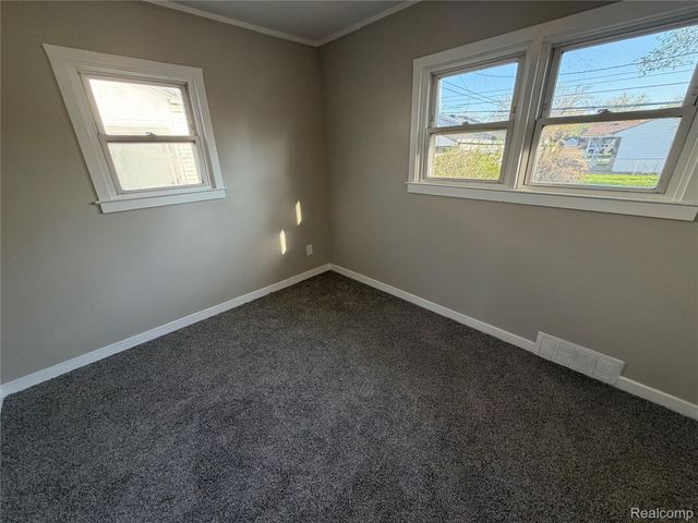 22301 Lange Street, St. Clair Shores, MI 48080