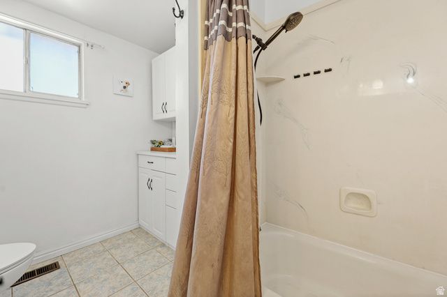 5083 S LEISURE LN, Taylorsville, UT 84129