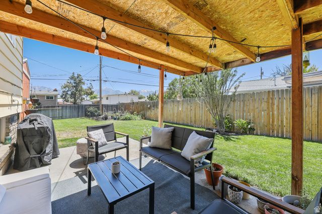 5083 S LEISURE LN, Taylorsville, UT 84129