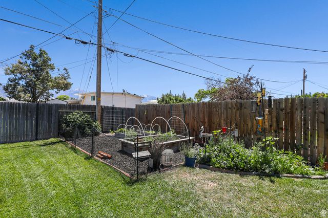 5083 S LEISURE LN, Taylorsville, UT 84129