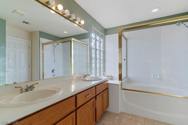 7550 Jacaranda Bay Street, Las Vegas, NV 89139