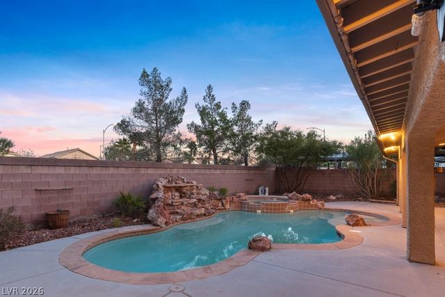 7550 Jacaranda Bay Street, Las Vegas, NV 89139