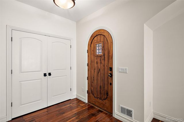 3875 Andover Avenue, Auburn Hills, MI 48326