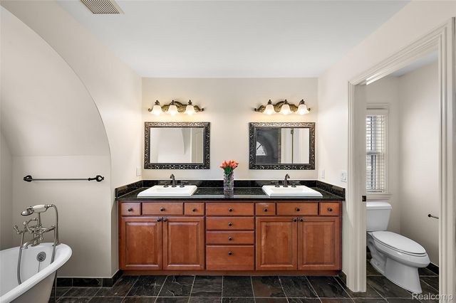 3875 Andover Avenue, Auburn Hills, MI 48326