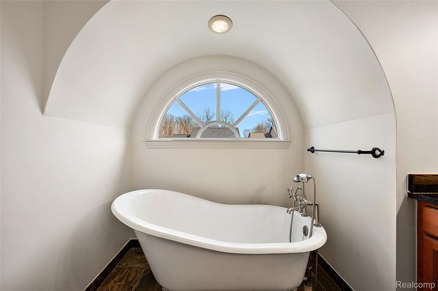 3875 Andover Avenue, Auburn Hills, MI 48326