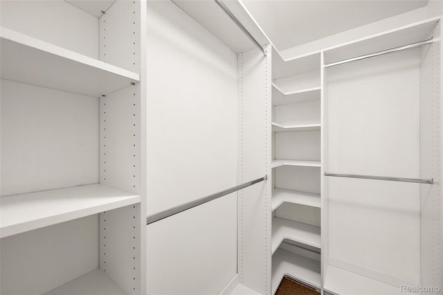 3875 Andover Avenue, Auburn Hills, MI 48326