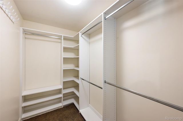 3875 Andover Avenue, Auburn Hills, MI 48326