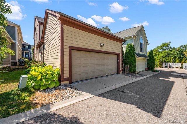 3875 Andover Avenue, Auburn Hills, MI 48326