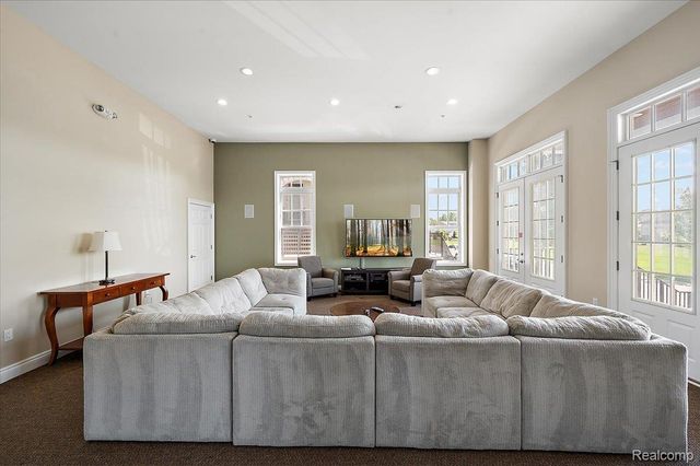 3875 Andover Avenue, Auburn Hills, MI 48326