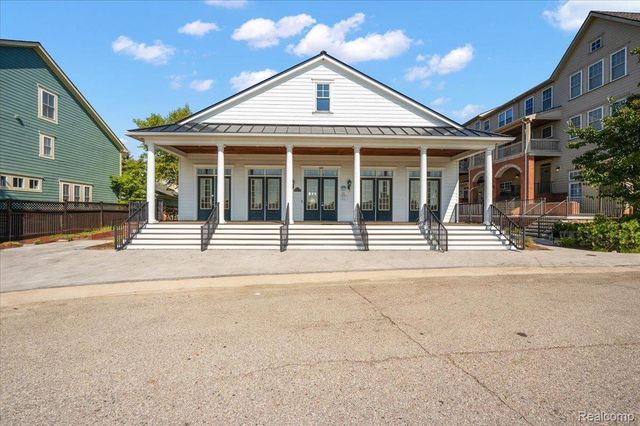 3875 Andover Avenue, Auburn Hills, MI 48326