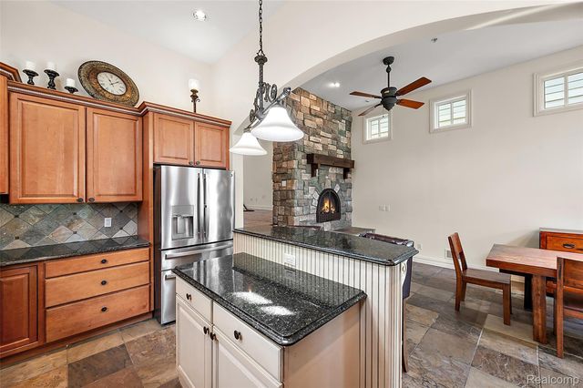 3875 Andover Avenue, Auburn Hills, MI 48326