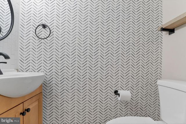 3 VERITY, Nottingham, MD 21236