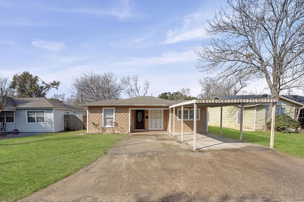 1108 Georgina St Street, Rosenberg, TX 77471