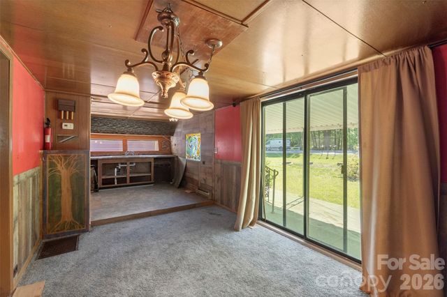 5208 Hickory Grove Road, Mount Holly, NC 28120