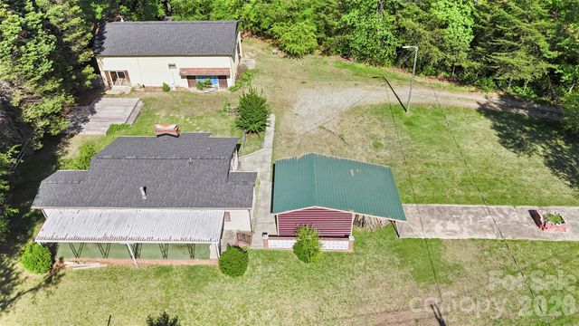 5208 Hickory Grove Road, Mount Holly, NC 28120