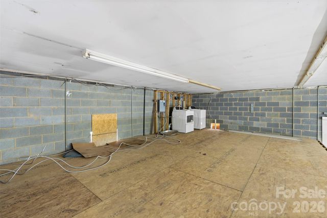 5208 Hickory Grove Road, Mount Holly, NC 28120