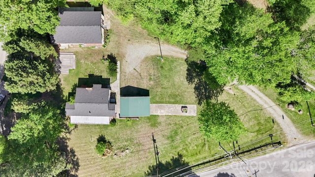 5208 Hickory Grove Road, Mount Holly, NC 28120