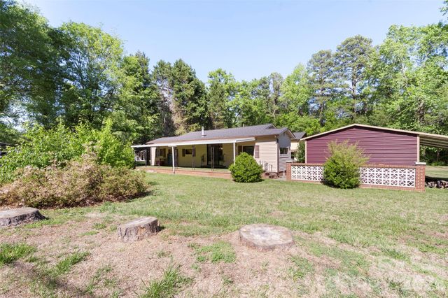 5208 Hickory Grove Road, Mount Holly, NC 28120