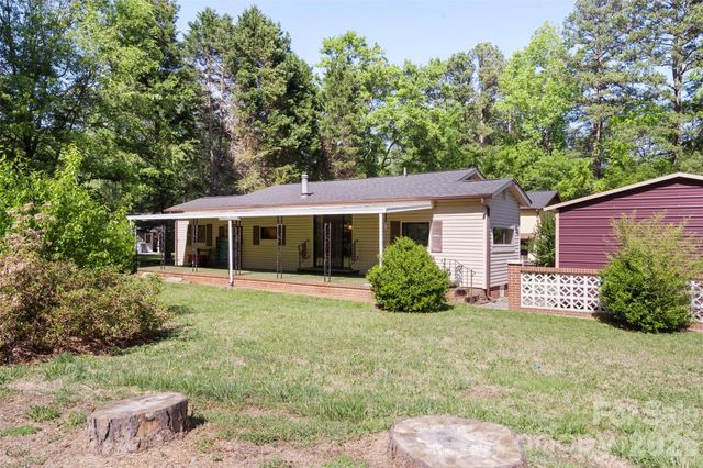 5208 Hickory Grove Road, Mount Holly, NC 28120