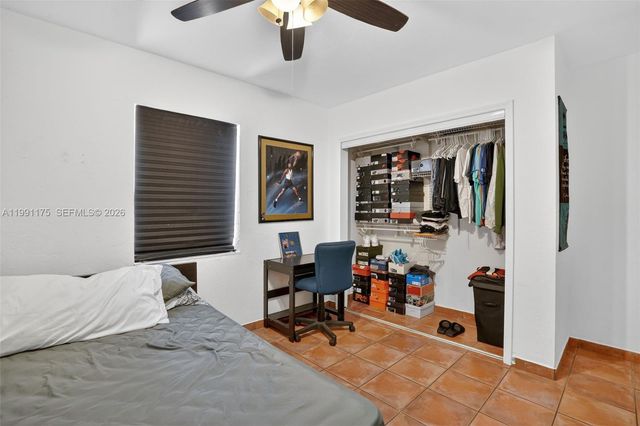 10055 SW 52nd Ter, Miami, FL 33165