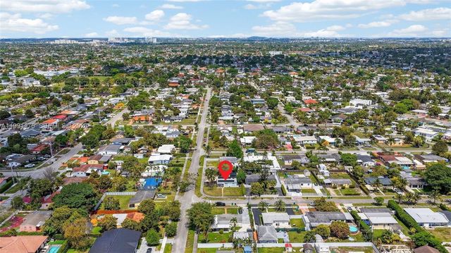 10055 SW 52nd Ter, Miami, FL 33165