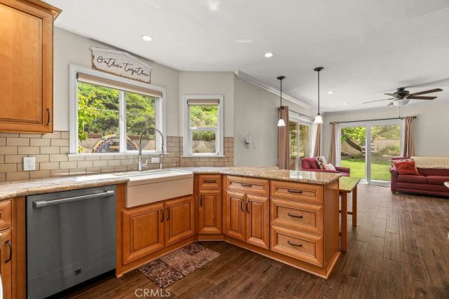 11012 Canyon Meadows, Whittier, CA 90601