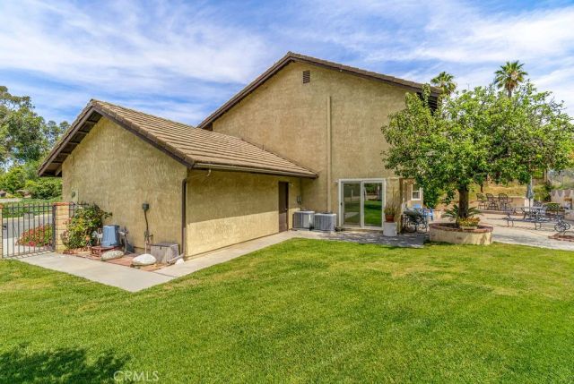 11012 Canyon Meadows, Whittier, CA 90601