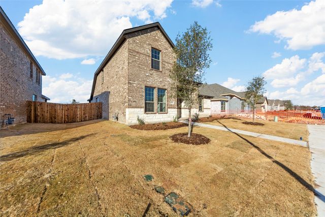 1529 ADDISON Drive, Lancaster, TX 75134