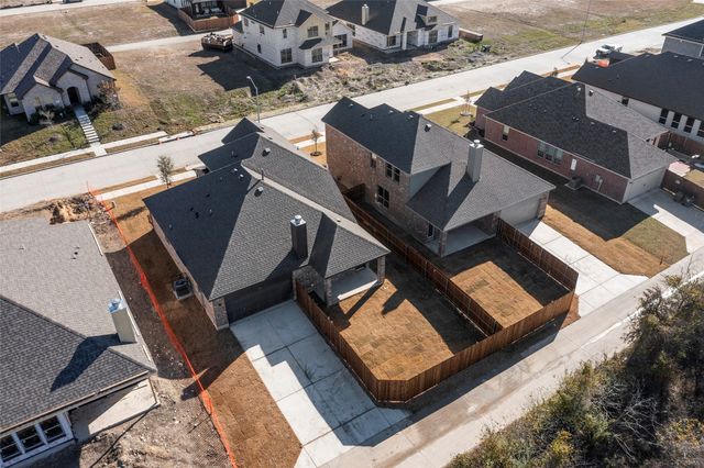 1529 ADDISON Drive, Lancaster, TX 75134