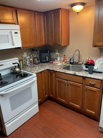 1732 BROAD Street 4, Cranston, RI 02905