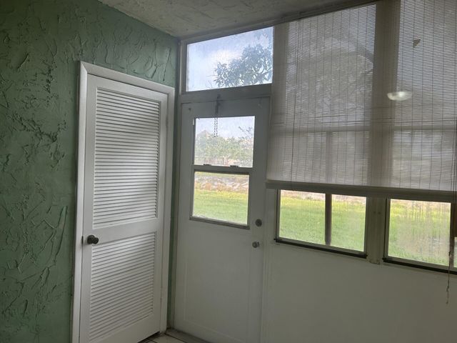 729 Lori Drive 101, Palm Springs, FL 33461