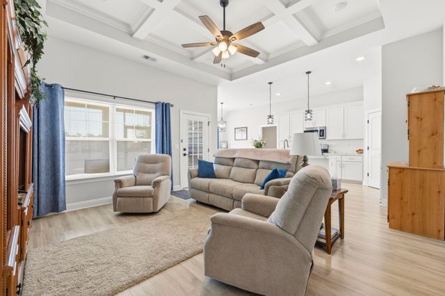 330 Canyon Dr., Conway, SC 29526