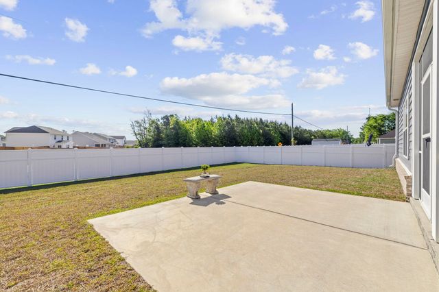 330 Canyon Dr., Conway, SC 29526