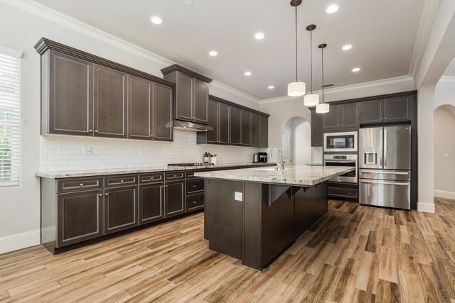 3234 Quincy Avenue, Clovis, CA 93619