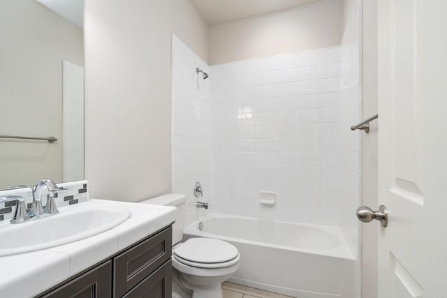 3234 Quincy Avenue, Clovis, CA 93619