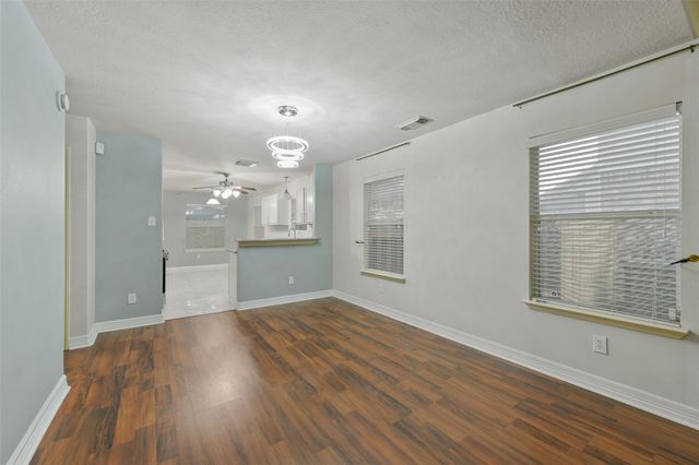 9523 Wyatt Oak Lane, Hockley, TX 77044