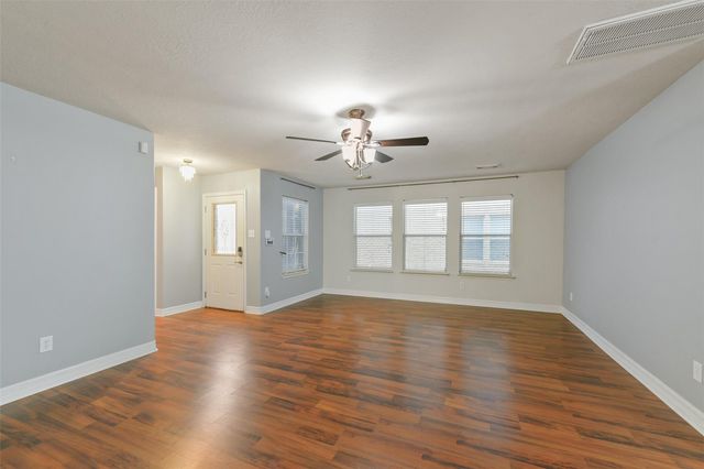 9523 Wyatt Oak Lane, Hockley, TX 77044