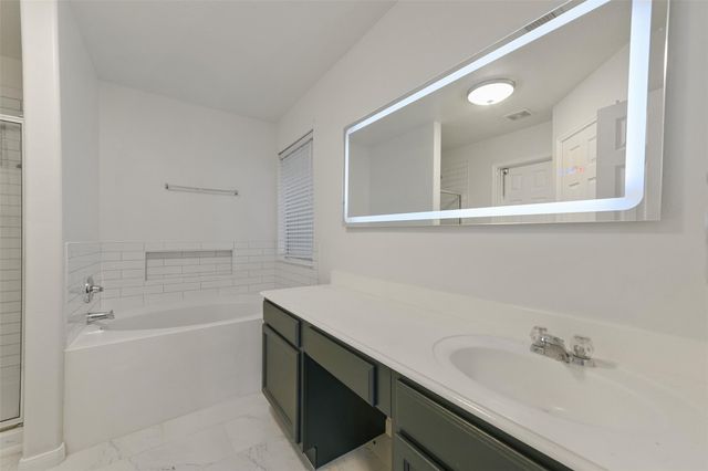 9523 Wyatt Oak Lane, Hockley, TX 77044