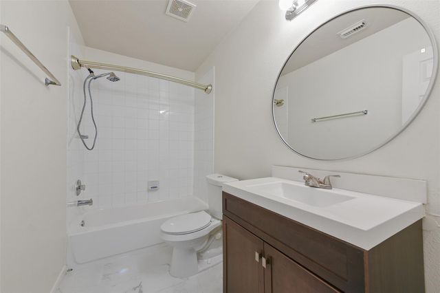 9523 Wyatt Oak Lane, Hockley, TX 77044