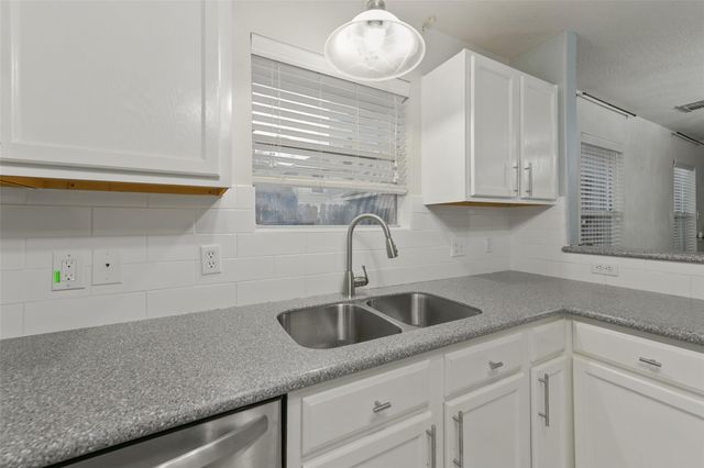 9523 Wyatt Oak Lane, Hockley, TX 77044
