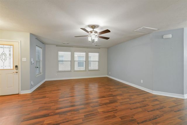9523 Wyatt Oak Lane, Hockley, TX 77044