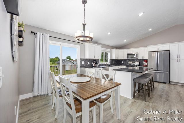 13555 Becker Court Ne, Nelson Twp, MI 49319