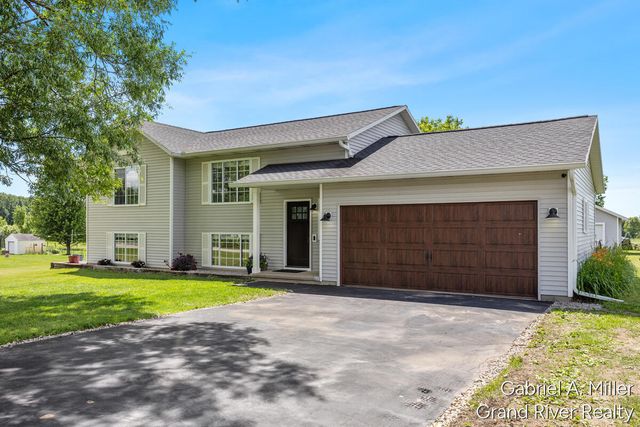 13555 Becker Court Ne, Nelson Twp, MI 49319
